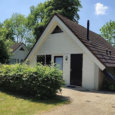 Vrijstaande Recreatiebungalow Met Slaapvide Posterholt Bagian luar foto