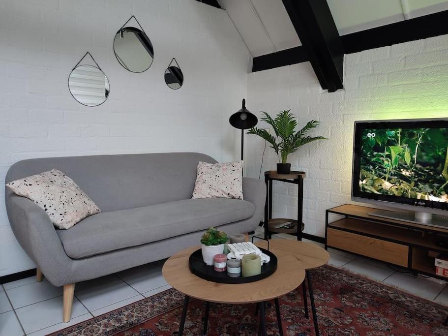 Vrijstaande Recreatiebungalow Met Slaapvide Posterholt Bagian luar foto